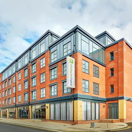 Holiday Inn Express Grimsby, An Ihg Hotel Exterior photo