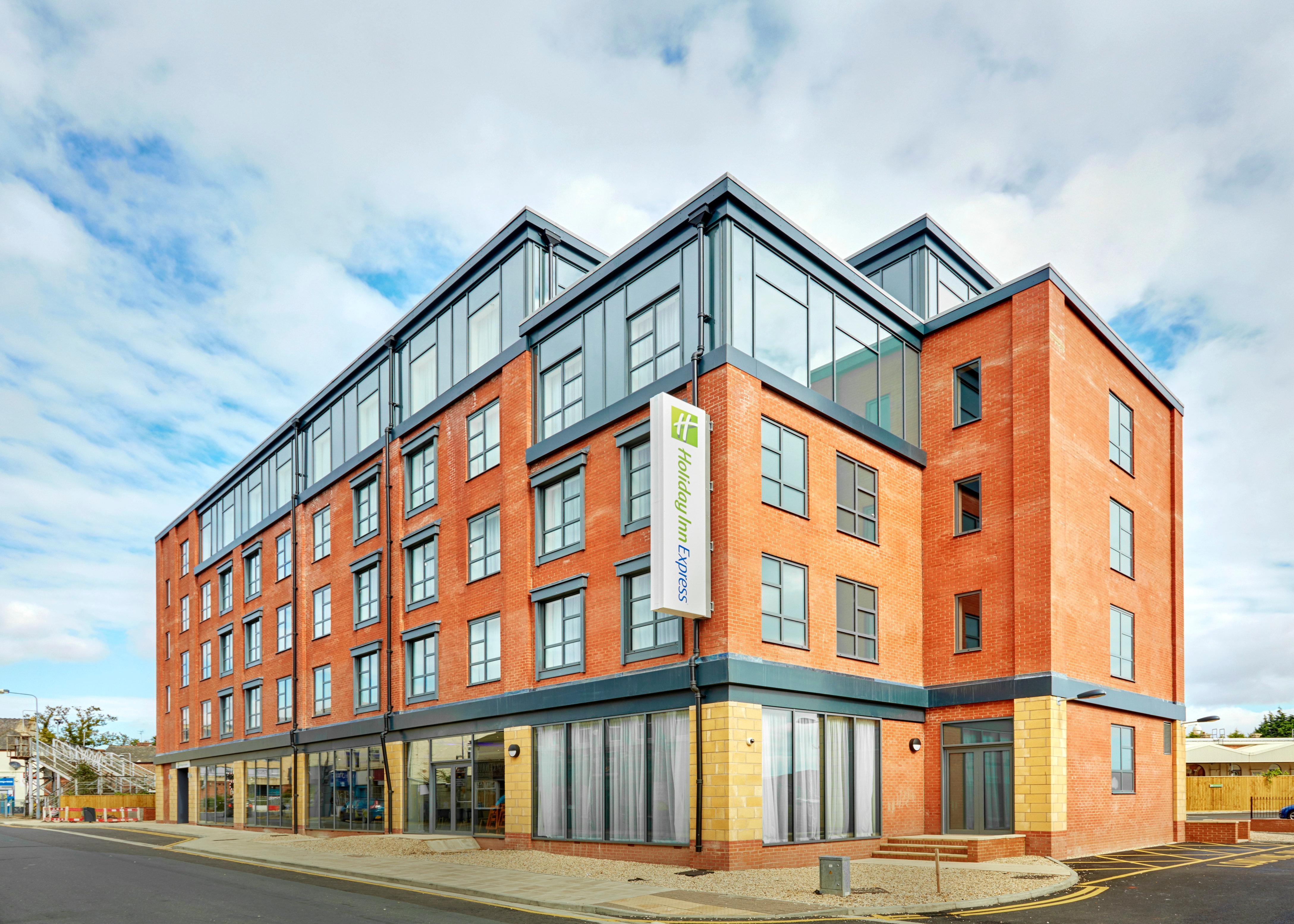 Holiday Inn Express Grimsby, An Ihg Hotel Exterior photo